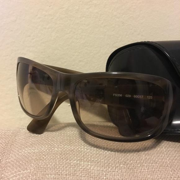 Fendi authentic FS356 Smokey Tan Sunglasses - Picture 4 of 6